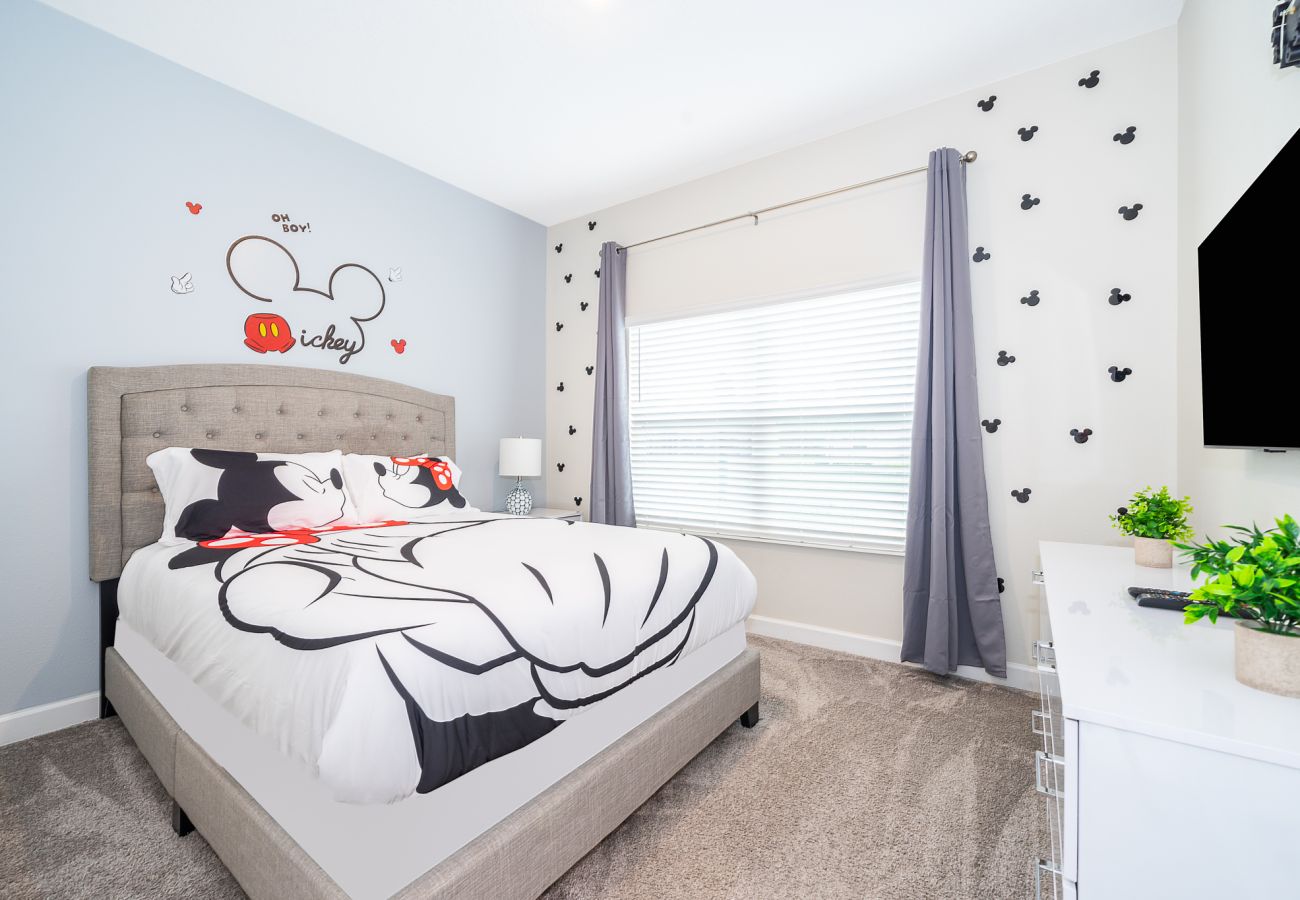 Townhouse in Kissimmee - Spectacular townhouse 5Bed/4Bath/18Min From Disney