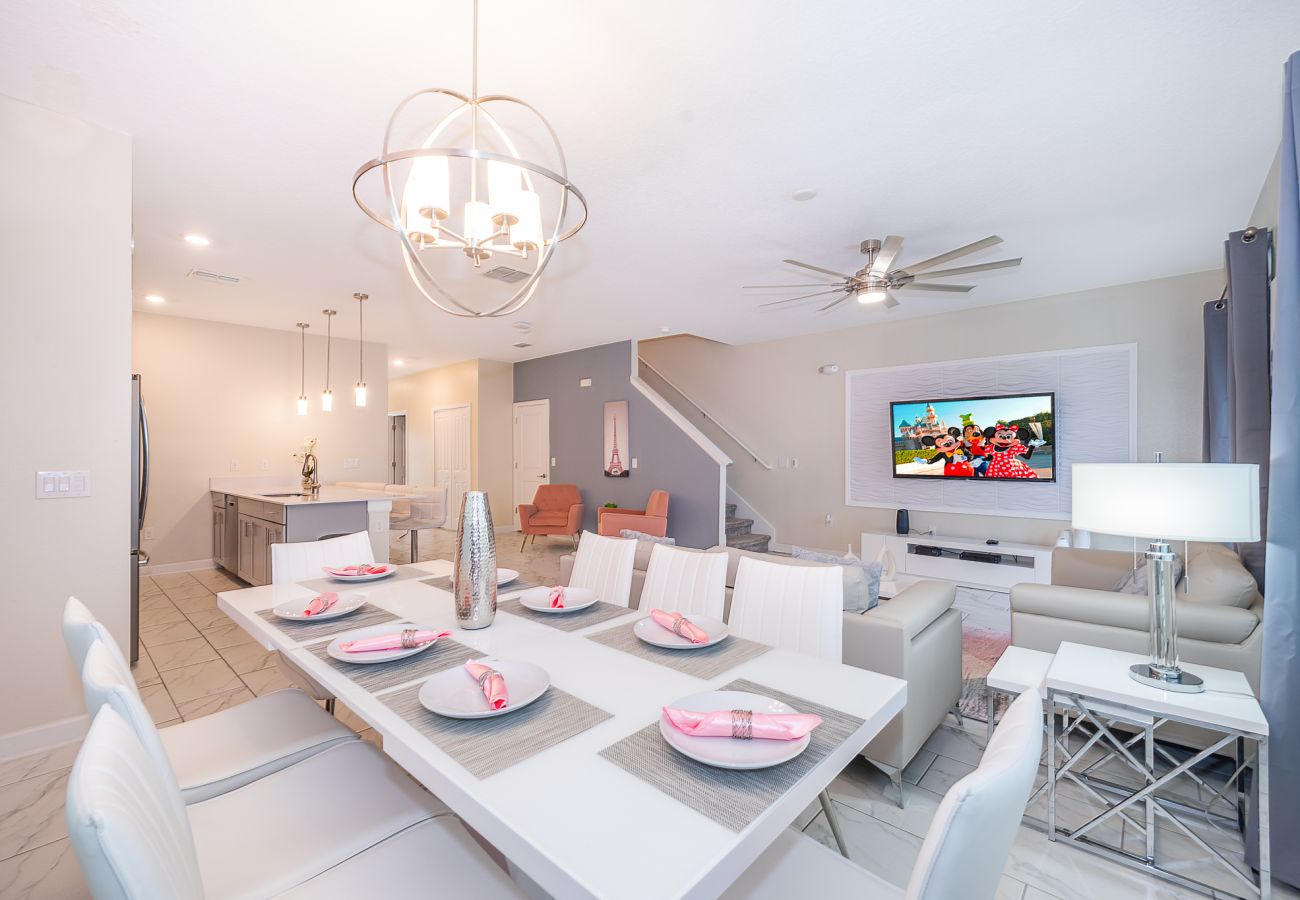 Townhouse in Kissimmee - Spectacular townhouse 5Bed/4Bath/18Min From Disney