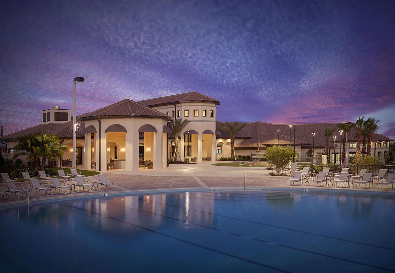 Townhouse in Kissimmee - Spectacular townhouse 5Bed/4Bath/18Min From Disney