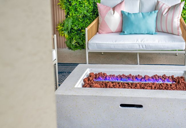 Townhouse in Davenport - Amazing Townhouse 4Bed/3Bath/Pool/18Min from Disney Townhouse in Davenport - Amazing Townhouse 4Bed/3Bath/Pool/18Min from Disney