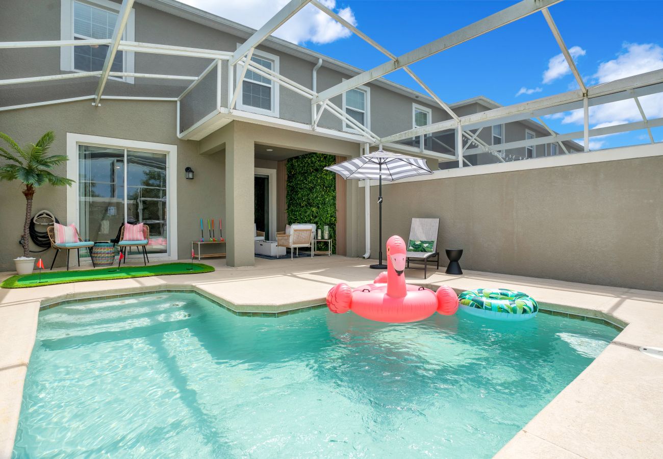 Townhouse in Davenport - Amazing Townhouse 4Bed/3Bath/Pool/18Min from Disney