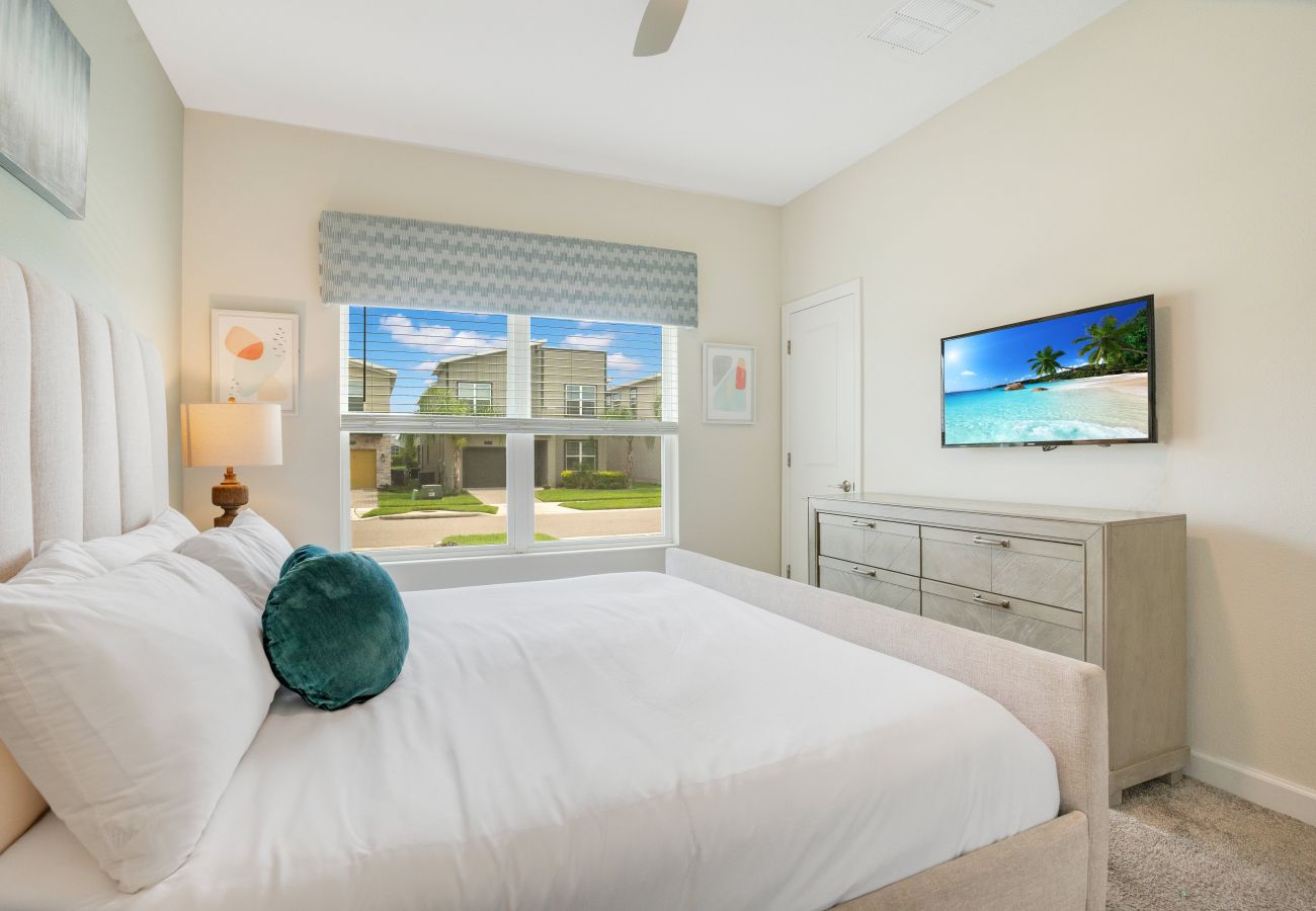 Townhouse in Davenport - Amazing Townhouse 4Bed/3Bath/Pool/18Min from Disney