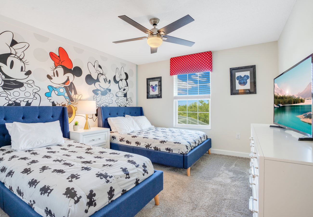 Townhouse in Davenport - Amazing Townhouse 4Bed/3Bath/Pool/18Min from Disney