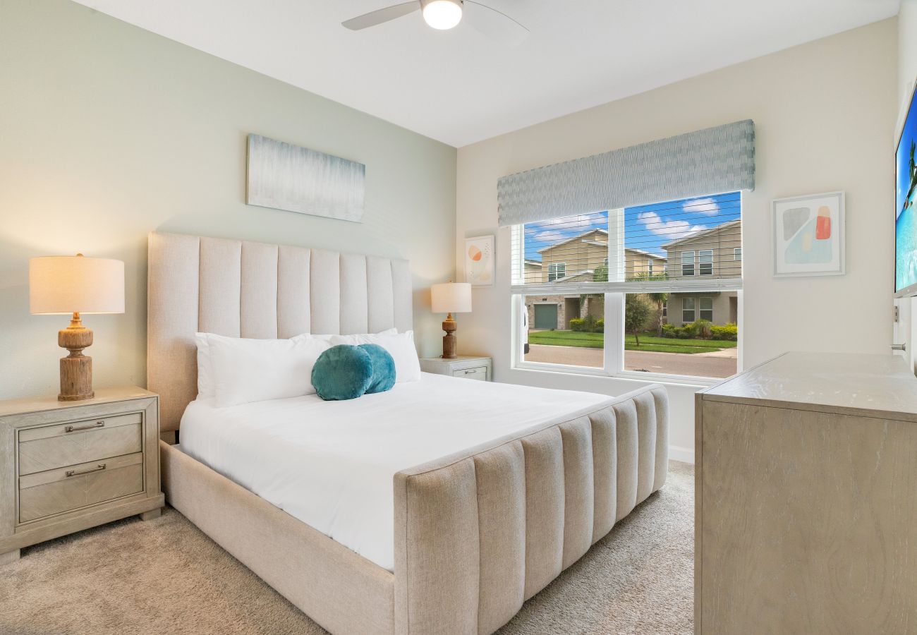 Townhouse in Davenport - Amazing Townhouse 4Bed/3Bath/Pool/18Min from Disney