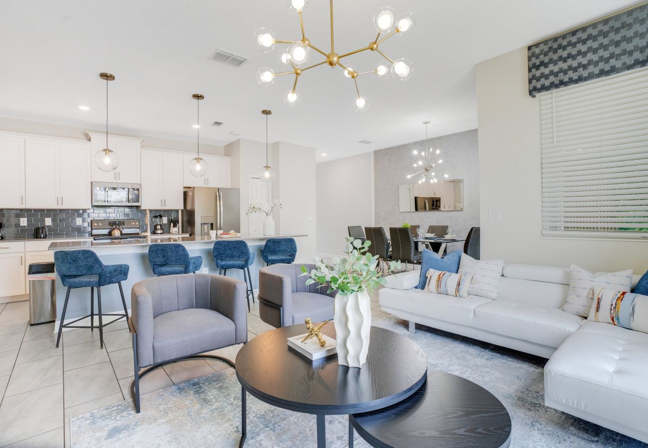 Townhouse in Davenport - Amazing Townhouse 4Bed/3Bath/Pool/18Min from Disney