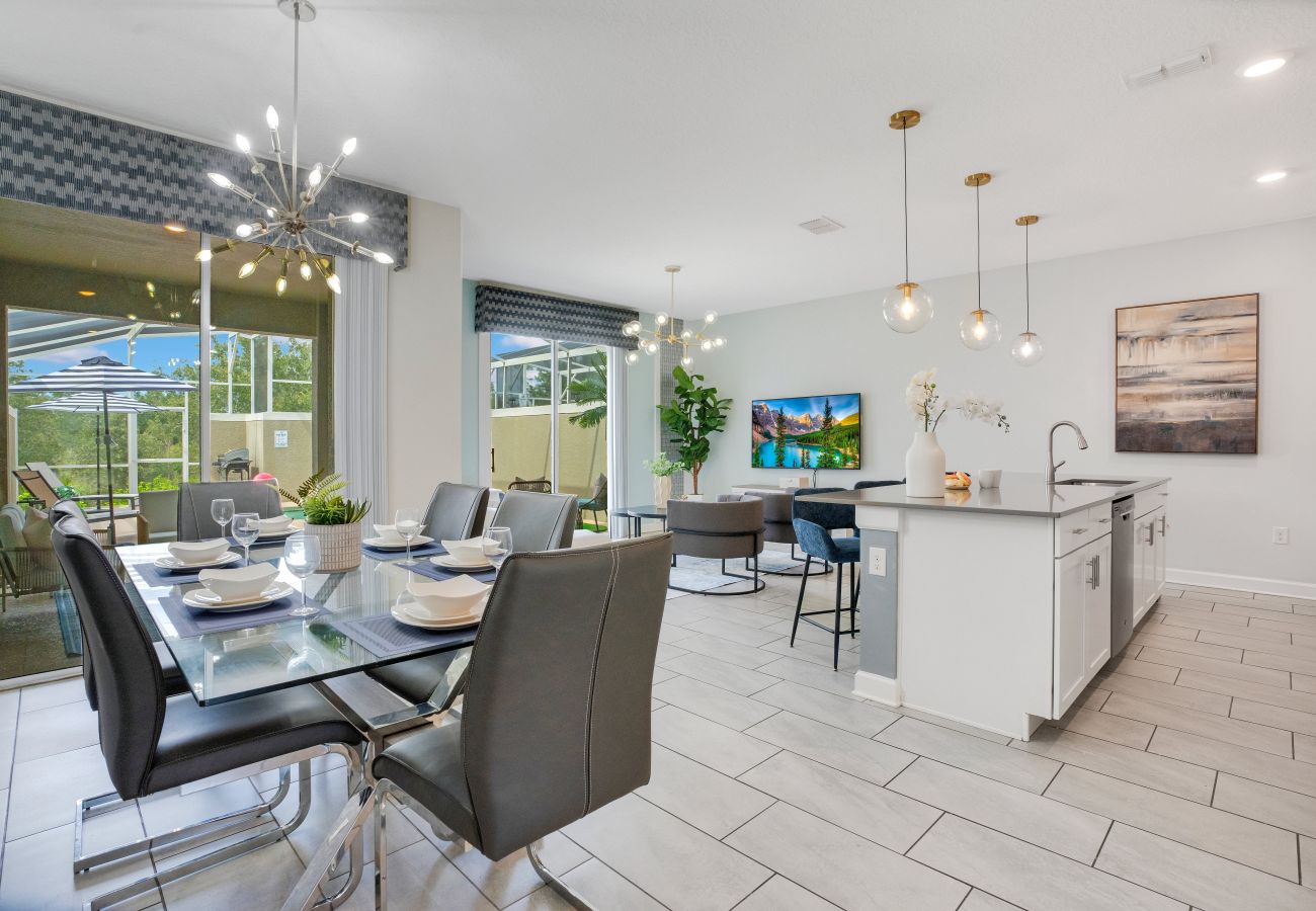 Townhouse in Davenport - Amazing Townhouse 4Bed/3Bath/Pool/18Min from Disney