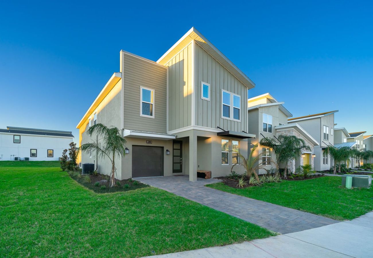 Villa in Davenport - Pretty Villa 6Bed/5Bath/Pool/Jacuzzi/18Min Disney