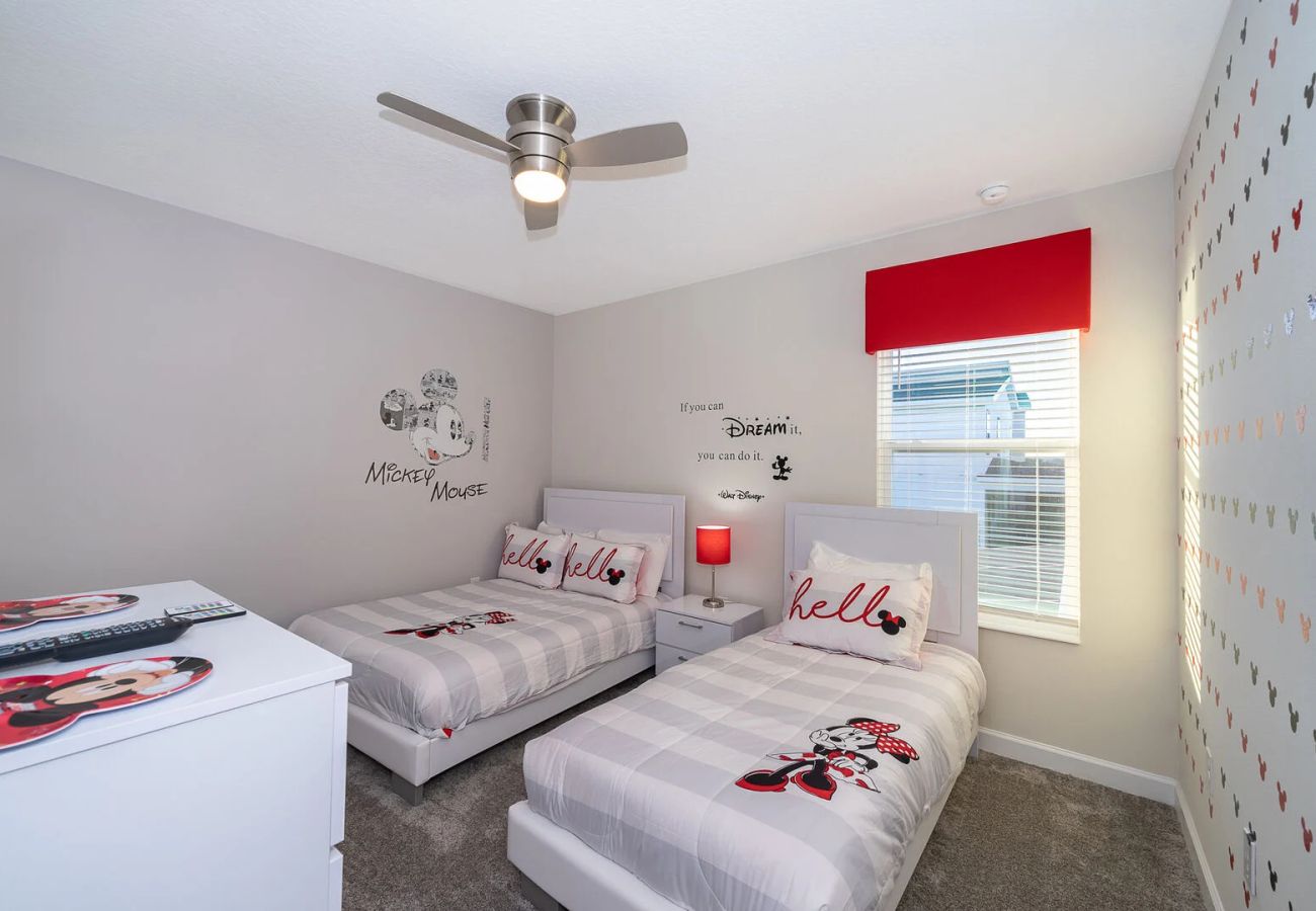 Villa in Davenport - Pretty Villa 6Bed/5Bath/Pool/Jacuzzi/18Min Disney
