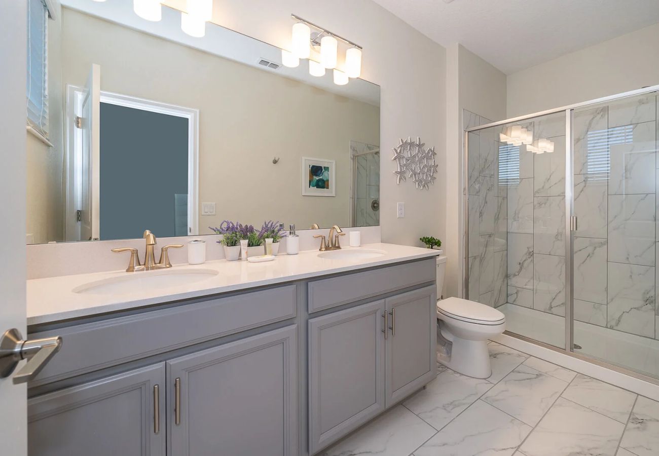 Villa in Davenport - Pretty Villa 6Bed/5Bath/Pool/Jacuzzi/18Min Disney