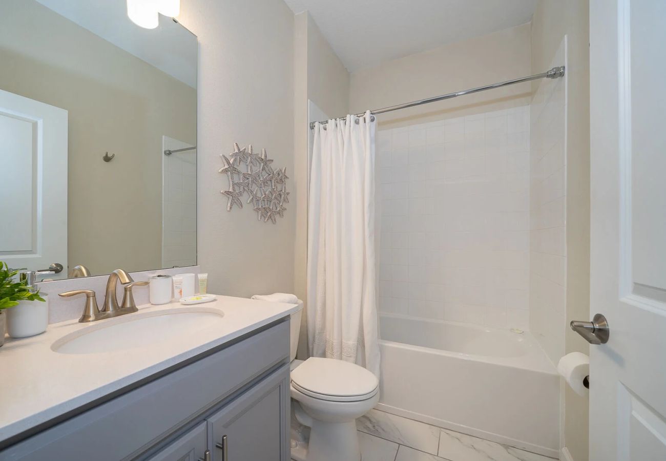 Villa in Davenport - Pretty Villa 6Bed/5Bath/Pool/Jacuzzi/18Min Disney