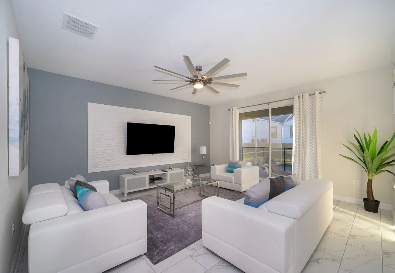 Villa in Davenport - Pretty Villa 6Bed/5Bath/Pool/Jacuzzi/18Min Disney