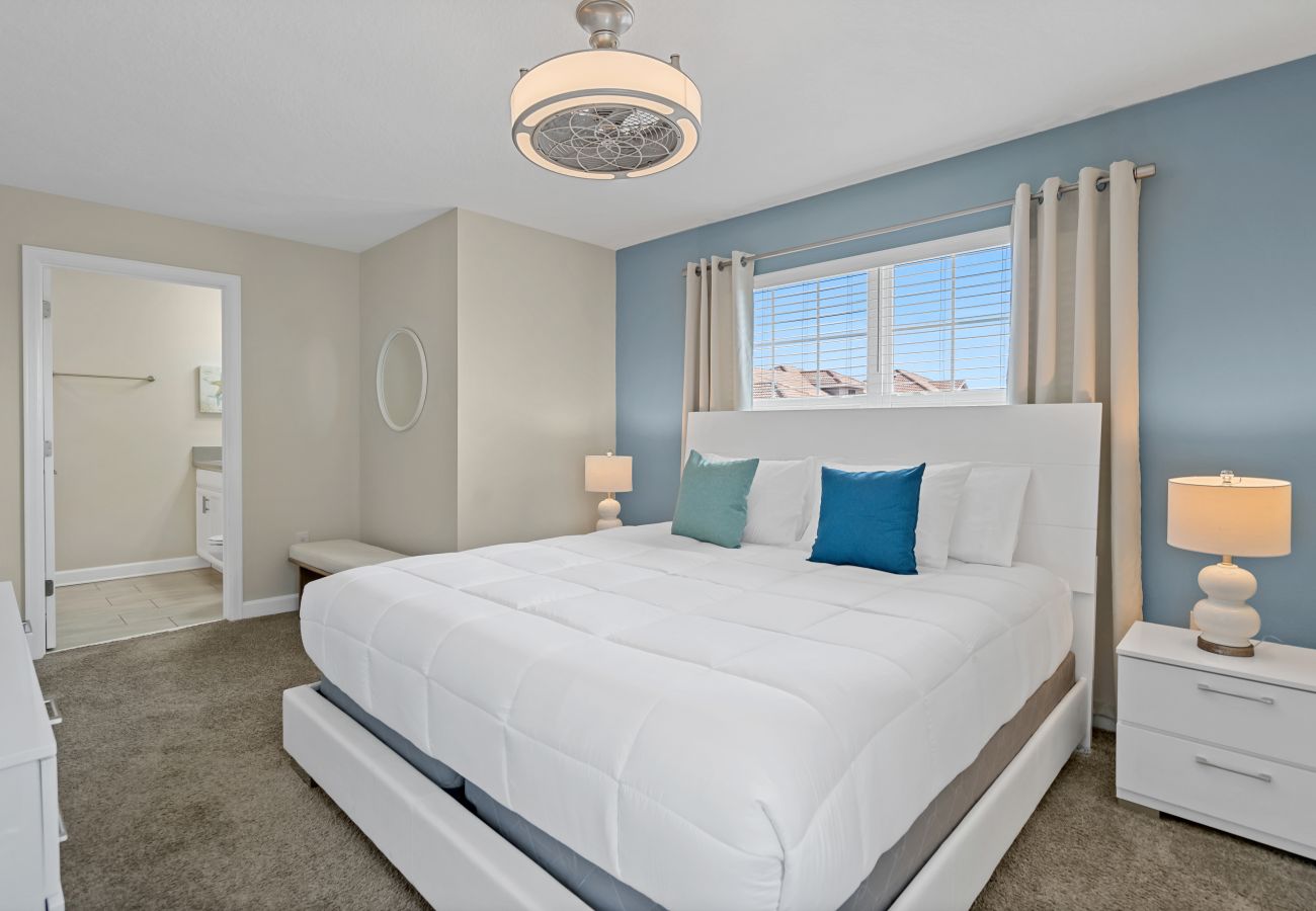 Townhouse in Kissimmee - Wonderful Townhouse 5Beds/4Baths/Pool/5 Min Disney