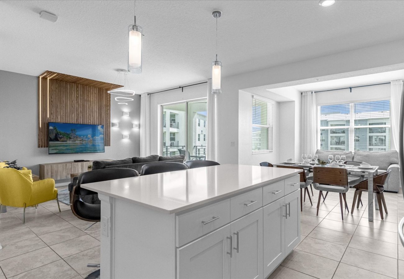 Apartment in Kissimmee - Luxury Condo 2Bed/2Bath/5Min Disney