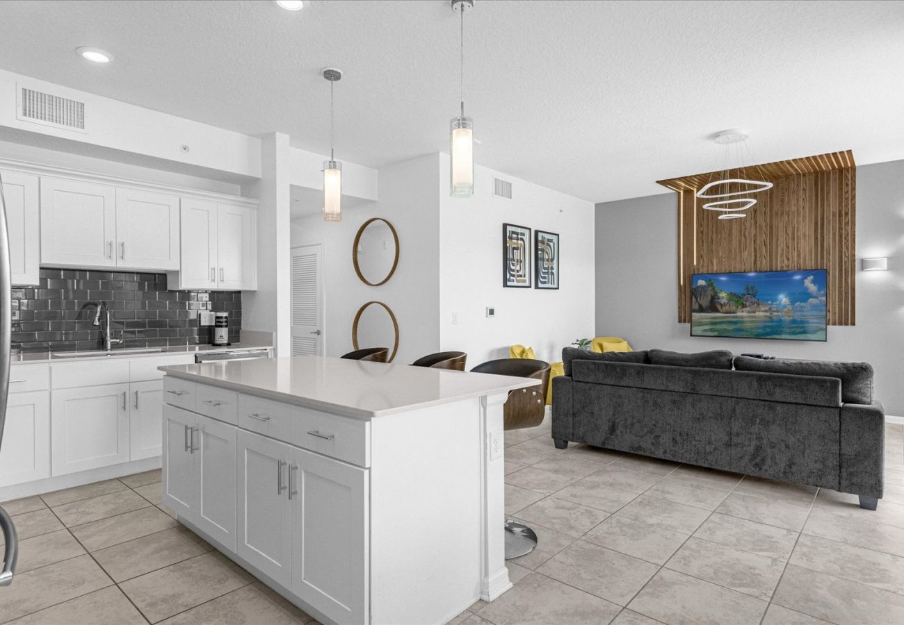 Apartment in Kissimmee - Luxury Condo 2Bed/2Bath/5Min Disney