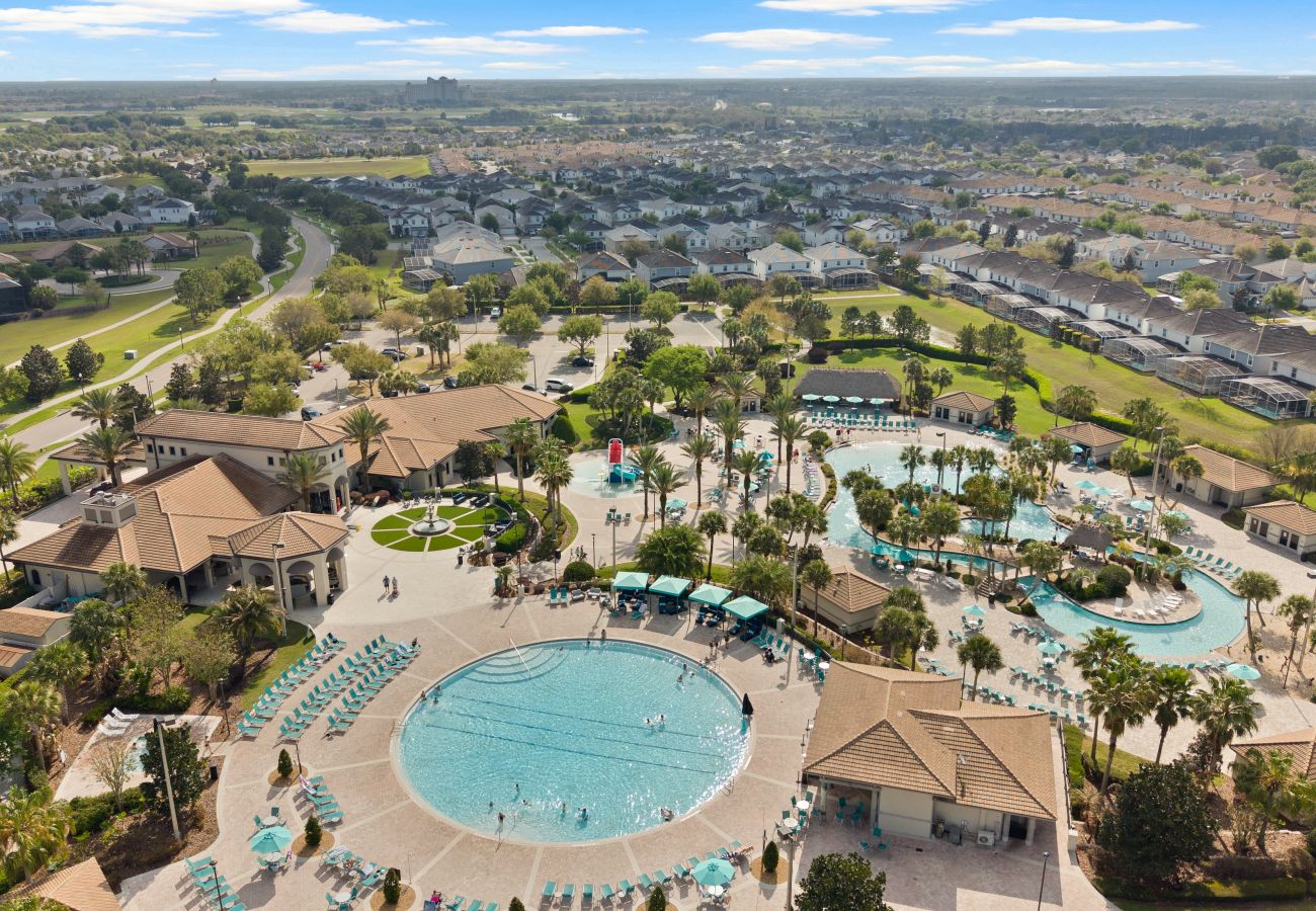 Townhouse in Florida - Sweet Townhouse  4Beds/3Bath/Pool/Jacuzzi/18Min From Disney