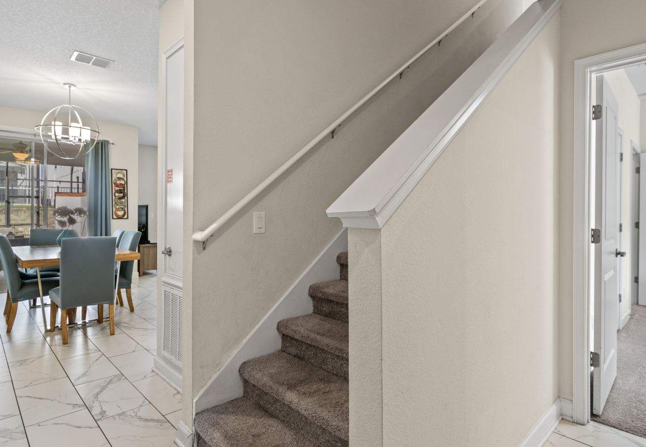 Townhouse in Florida - Sweet Townhouse  4Beds/3Bath/Pool/Jacuzzi/18Min From Disney