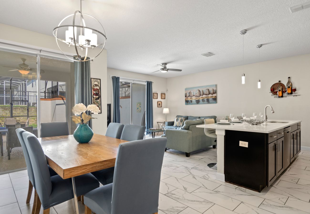 Townhouse in Florida - Sweet Townhouse  4Beds/3Bath/Pool/Jacuzzi/18Min From Disney