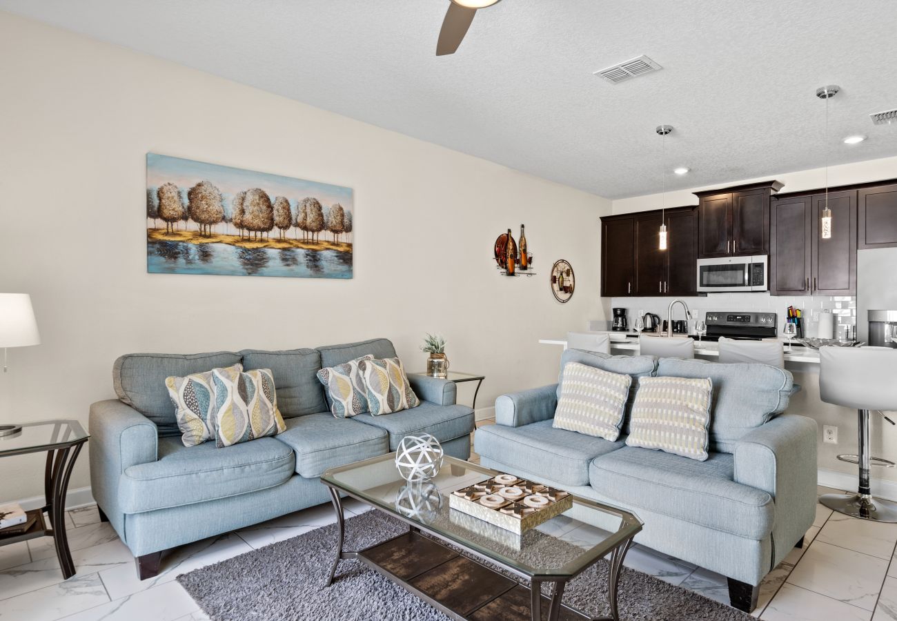 Townhouse in Florida - Sweet Townhouse  4Beds/3Bath/Pool/Jacuzzi/18Min From Disney