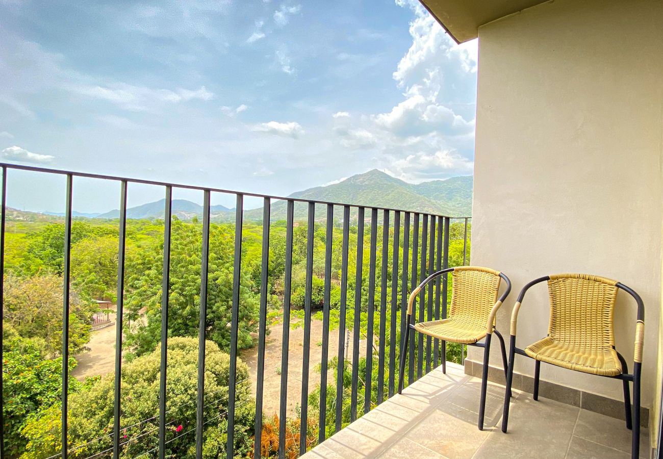 Apartment in Santa Marta - Santa Marta Natural Getaway: Mountain & Greenery Views 2BR, 2 Baths & Free Parking